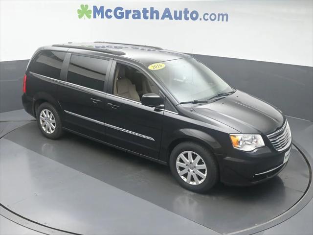 2016 Chrysler Town and Country Touring