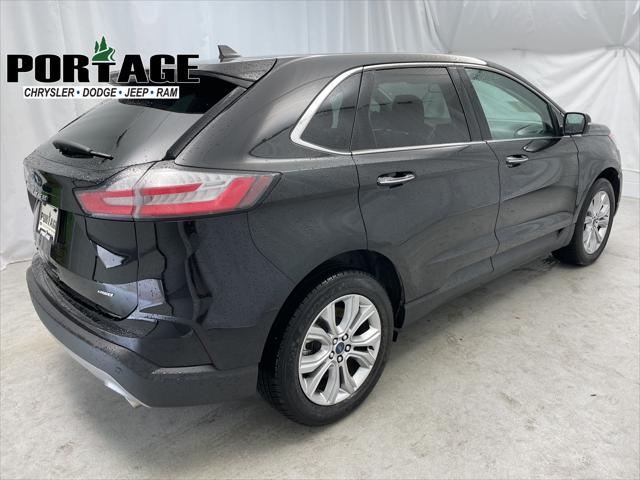2022 Ford Edge Titanium