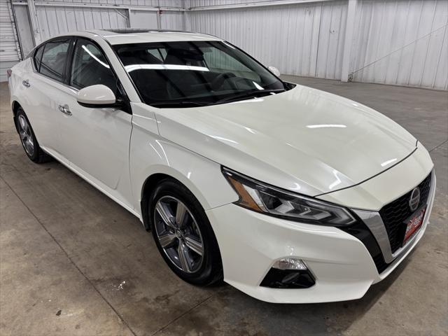 2022 Nissan Altima SL FWD