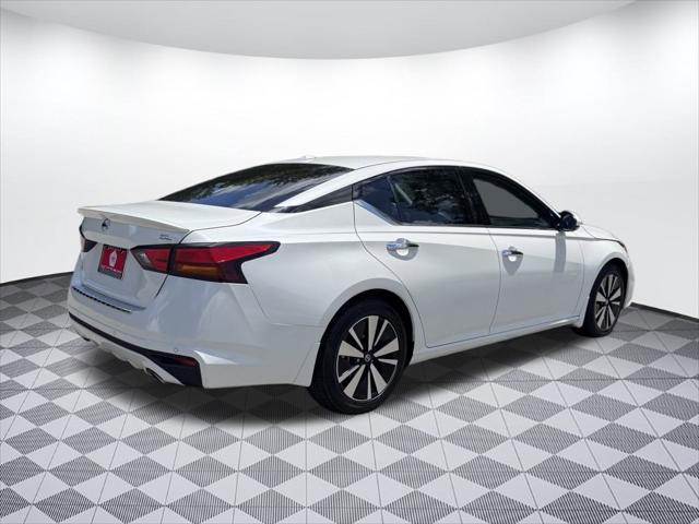 2022 Nissan Altima SL FWD