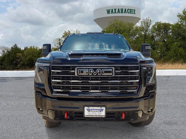 2025 GMC Sierra 2500HD 4WD Crew Cab Standard Bed AT4