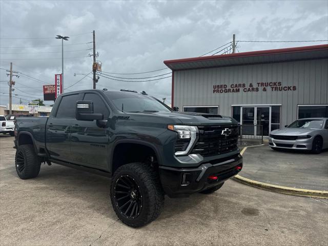 2025 Chevrolet Silverado 2500HD 4WD Crew Cab Standard Bed LTZ