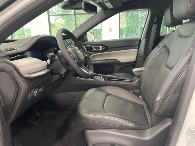 2025 Jeep Compass COMPASS LIMITED 4X4