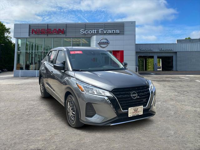 2024 Nissan Kicks S Xtronic CVT