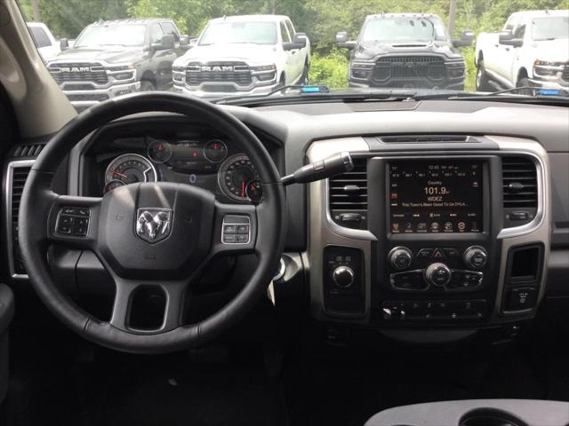 2017 RAM 2500 Big Horn Crew Cab 4x4 64 Box