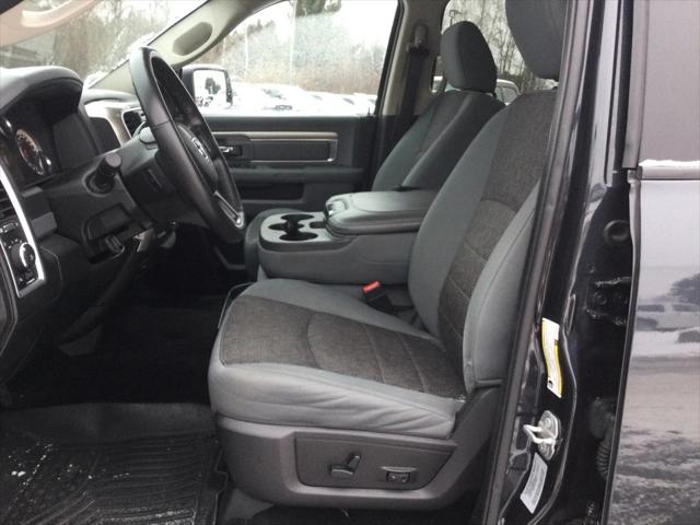 2017 RAM 2500 Big Horn Crew Cab 4x4 64 Box