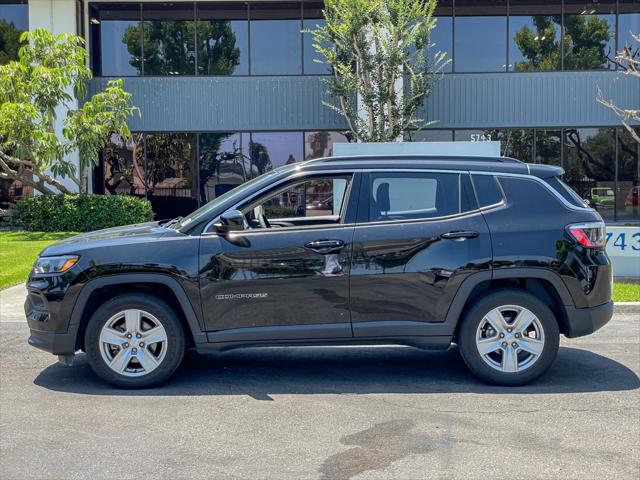 2022 Jeep Compass Latitude FWD