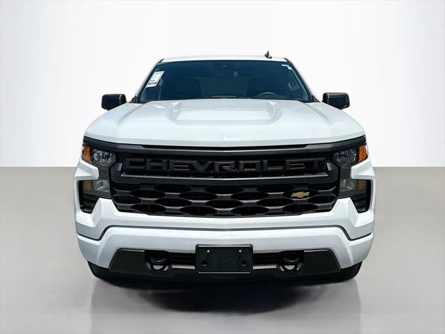2023 Chevrolet Silverado 1500 4WD Crew Cab Standard Bed Custom