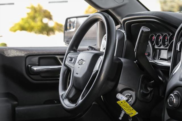 2021 Chevrolet Silverado 1500 4WD Crew Cab Short Bed Custom