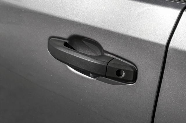 2021 Chevrolet Silverado 1500 4WD Crew Cab Short Bed Custom