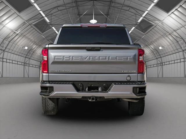 2021 Chevrolet Silverado 1500 4WD Crew Cab Short Bed Custom