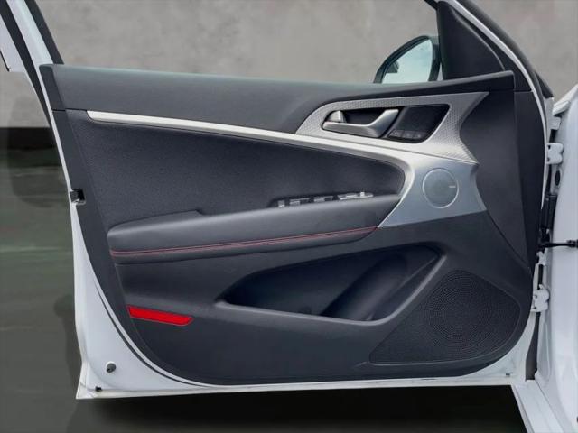 2023 Genesis G70 2.0T RWD