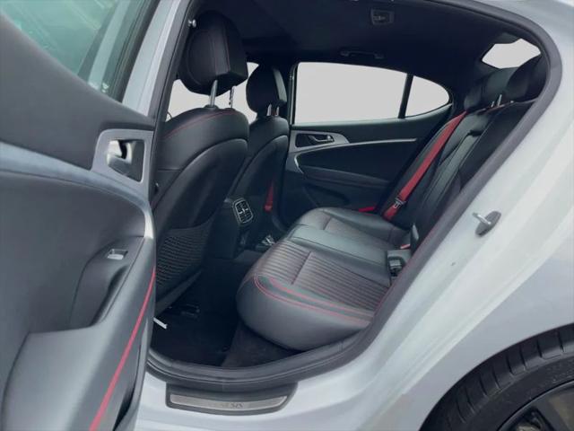 2023 Genesis G70 2.0T RWD