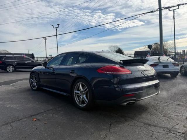 2015 Porsche Panamera 4