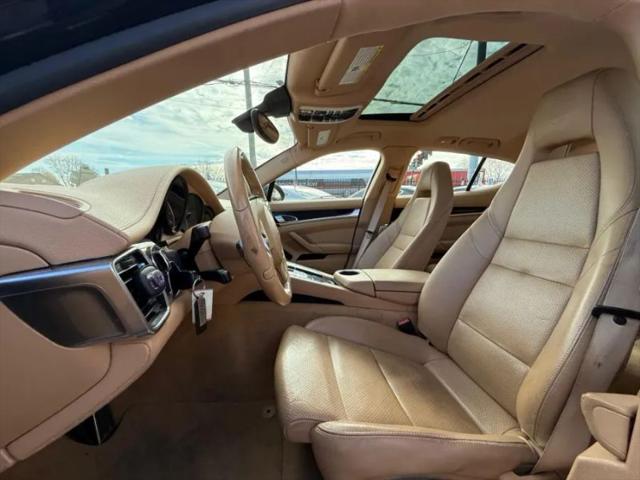 2015 Porsche Panamera 4