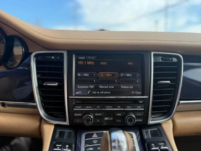 2015 Porsche Panamera 4