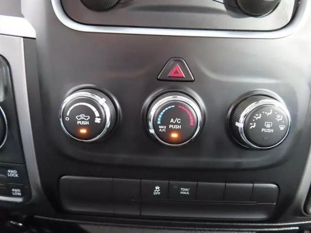 2021 Ram 1500 SLT Crew Cab 4x4 5'7" Box