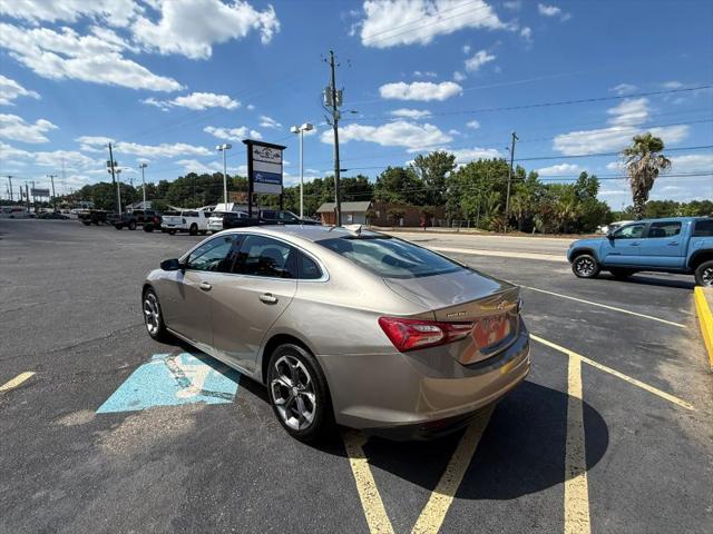 2022 Chevrolet Malibu FWD LT