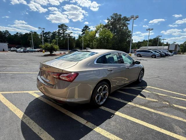 2022 Chevrolet Malibu FWD LT