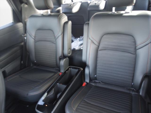 2025 Nissan Pathfinder SV 4WD