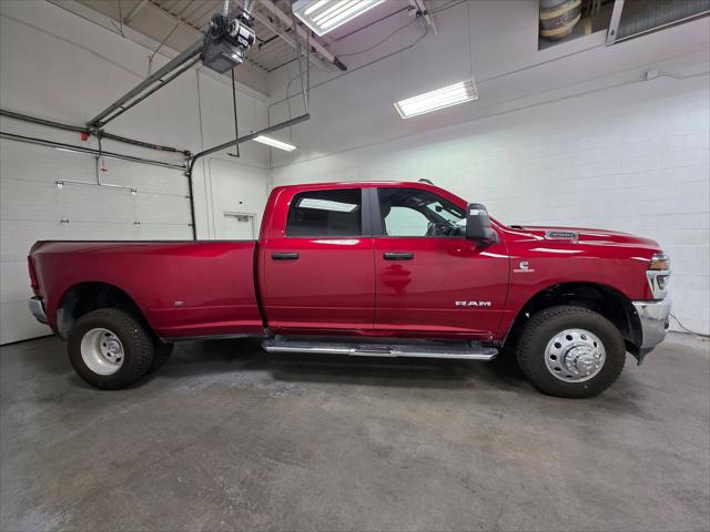 2025 RAM Ram 3500 RAM 3500 BIG HORN CREW CAB 4X4 8 BOX