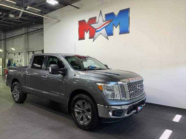 2018 Nissan TITAN SV