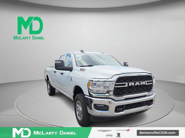 2023 RAM 2500 Tradesman Crew Cab 4x4 8 Box