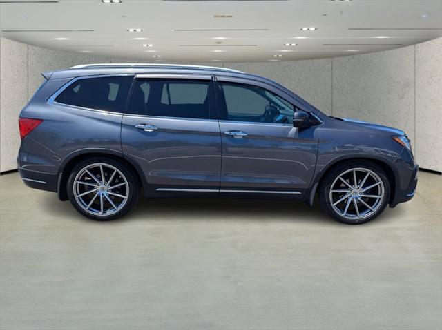 2021 Honda Pilot AWD Touring 8 Passenger