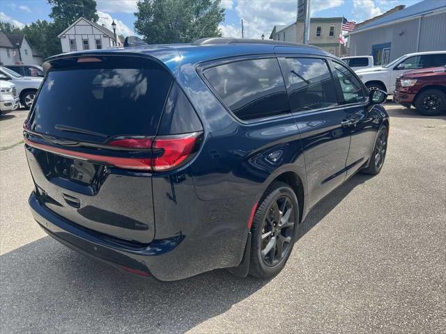2024 Chrysler Pacifica Touring L AWD