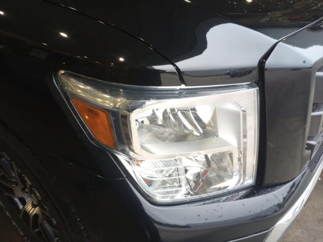 2021 Nissan Titan Crew Cab SV 4x2