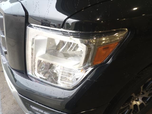 2021 Nissan Titan Crew Cab SV 4x2