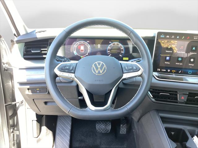 2025 Volkswagen Tiguan 2.0T SE
