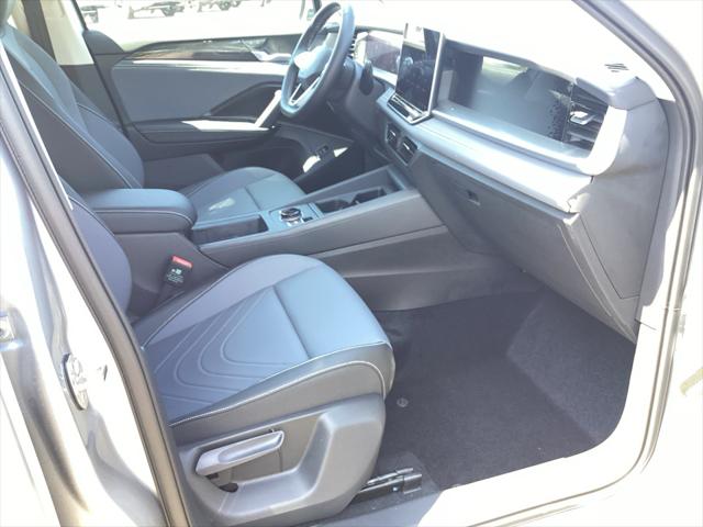 2025 Volkswagen Tiguan 2.0T SE