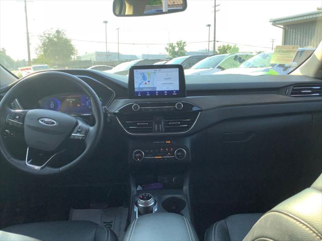 2020 Ford Escape Titanium Hybrid