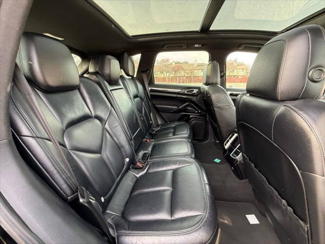 2016 Porsche Cayenne Base AWD 4dr SUV