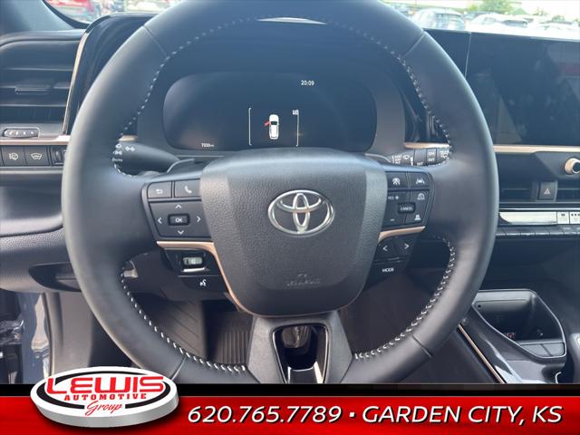 2025 Toyota Crown Signia XLE