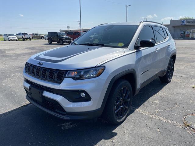 2025 Jeep Compass COMPASS LATITUDE 4X4