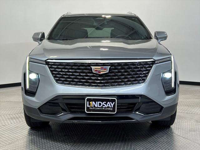2024 Cadillac XT4 AWD Premium Luxury