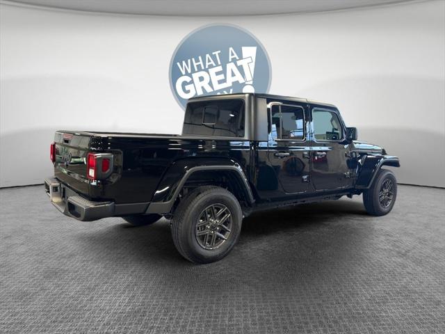 2025 Jeep Gladiator GLADIATOR SPORT S 4X4