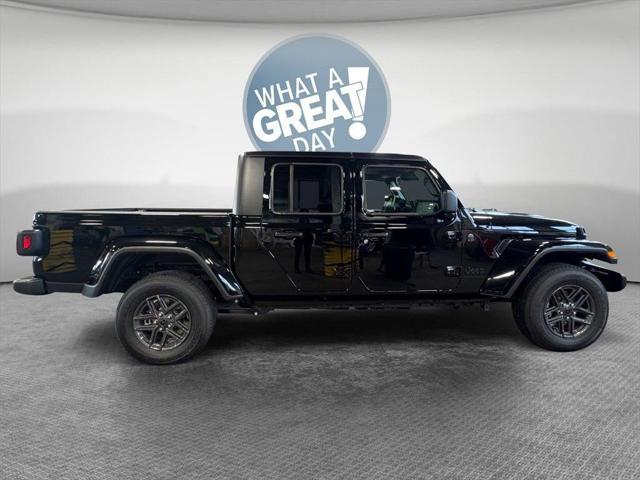 2025 Jeep Gladiator GLADIATOR SPORT S 4X4 2025 Jeep Gladiator GLADIATOR SPORT S 4X4
