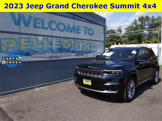 2023 Jeep Grand Cherokee Summit 4x4 2023 Jeep Grand Cherokee Summit 4x4
