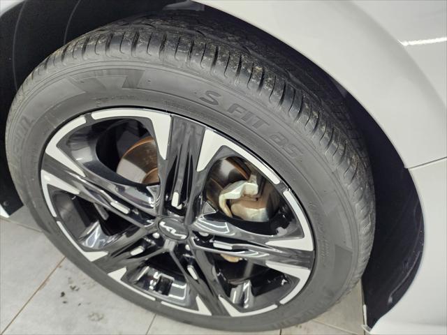 2024 Kia K5 GT-Line 2024 Kia K5 GT-Line