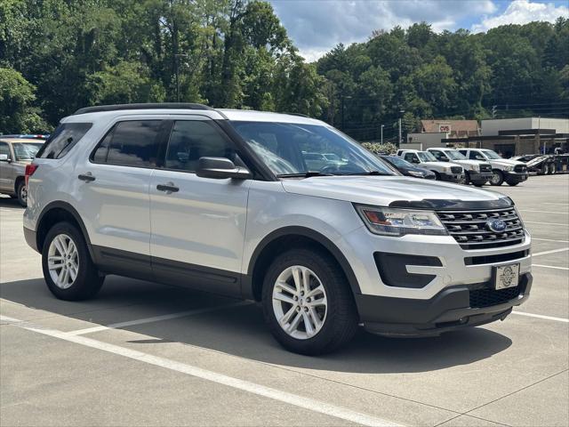 2017 Ford Explorer Base