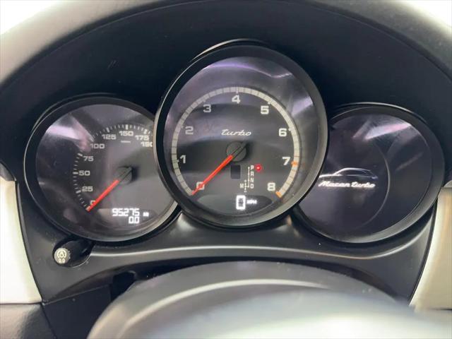 2015 Porsche Macan Turbo