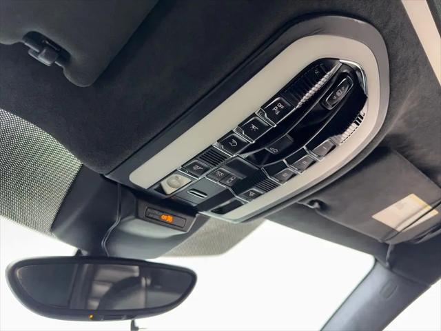 2015 Porsche Macan Turbo