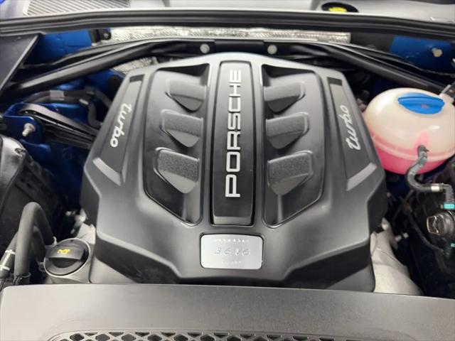2015 Porsche Macan Turbo