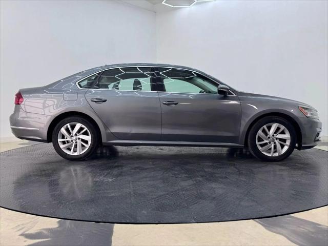 2018 Volkswagen Passat 2.0T SE