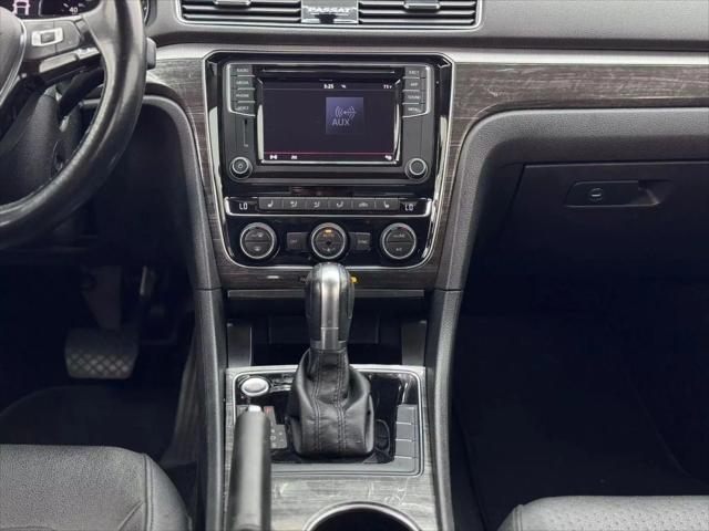 2018 Volkswagen Passat 2.0T SE