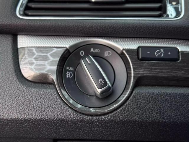 2018 Volkswagen Passat 2.0T SE