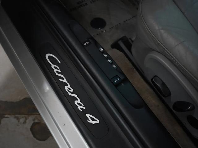 2003 Porsche 911 Carrera